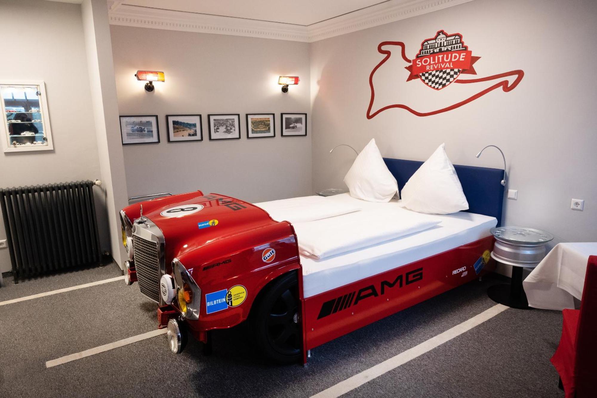 Motorworld Inn Warthausen Eksteriør bilde